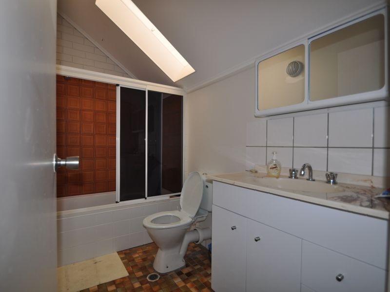 4/11 Macquarie Street, Woodridge QLD 4114