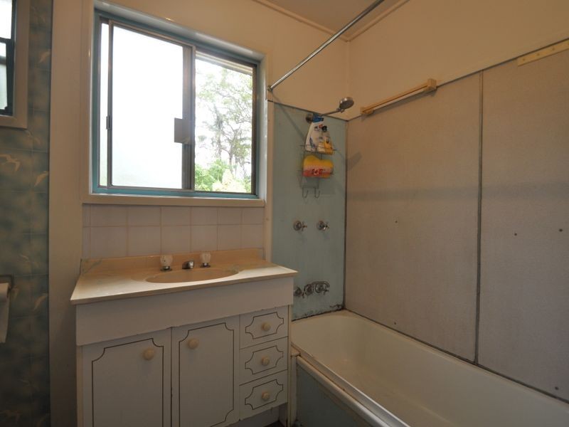 12 Alice Street, Kingston QLD 4114