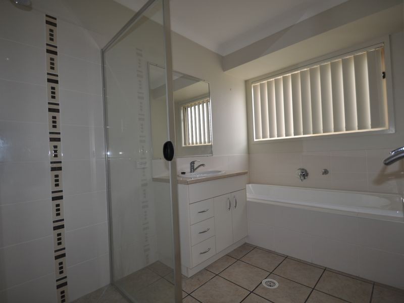 20 Crescendo Place, Crestmead QLD 4132