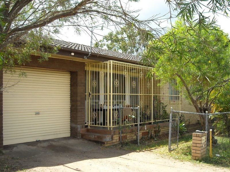 16 Clare Road, Kingston QLD 4114