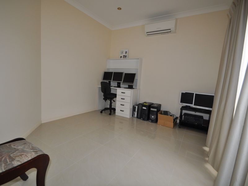 73 Bentinck Street, Waterford West QLD 4133