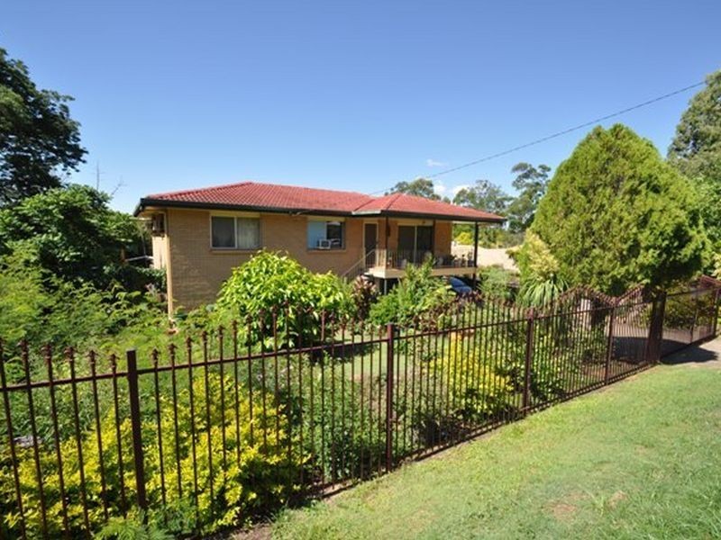 11 Laughlin Street, Kingston QLD 4114