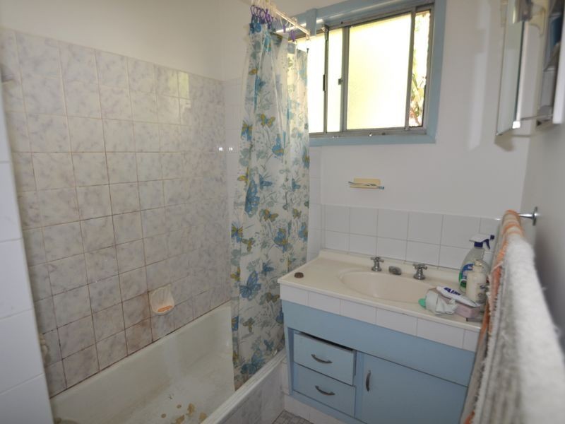 1 Sithney Street, Kingston QLD 4114