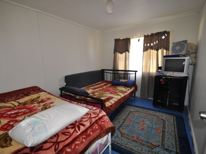 22 Baringa Avenue, Logan Central QLD 4114