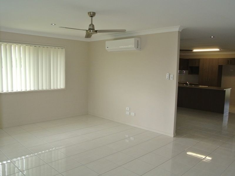 8 Torbay Court, Crestmead QLD 4132