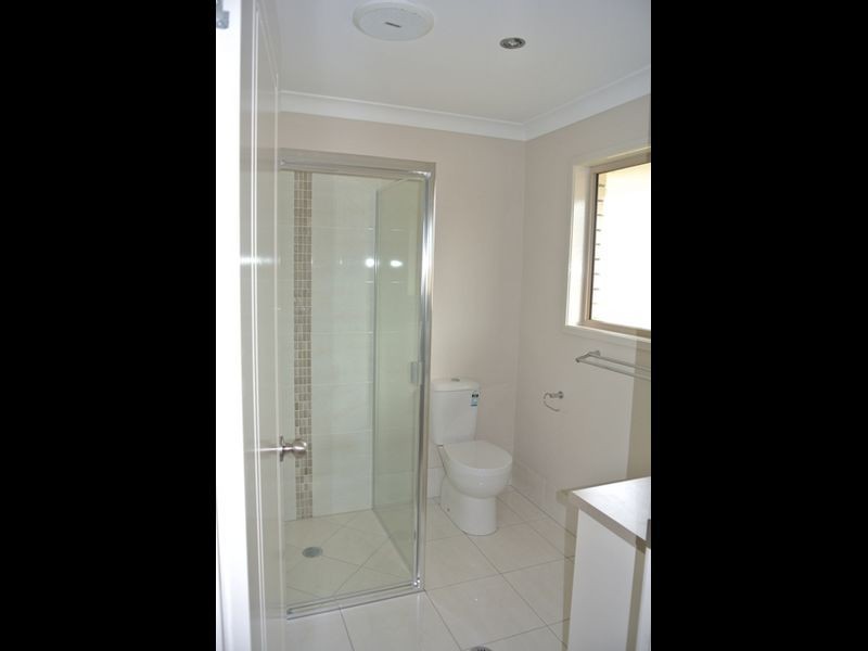 8 Torbay Court, Crestmead QLD 4132
