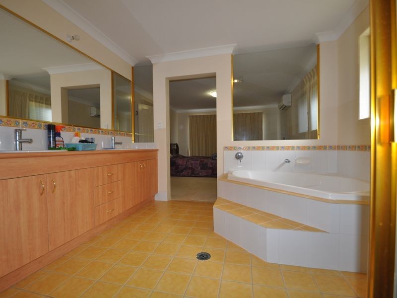 73 Bentinck Street, Waterford West QLD 4133