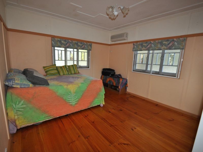 20 Defiance Road, Logan Central QLD 4114