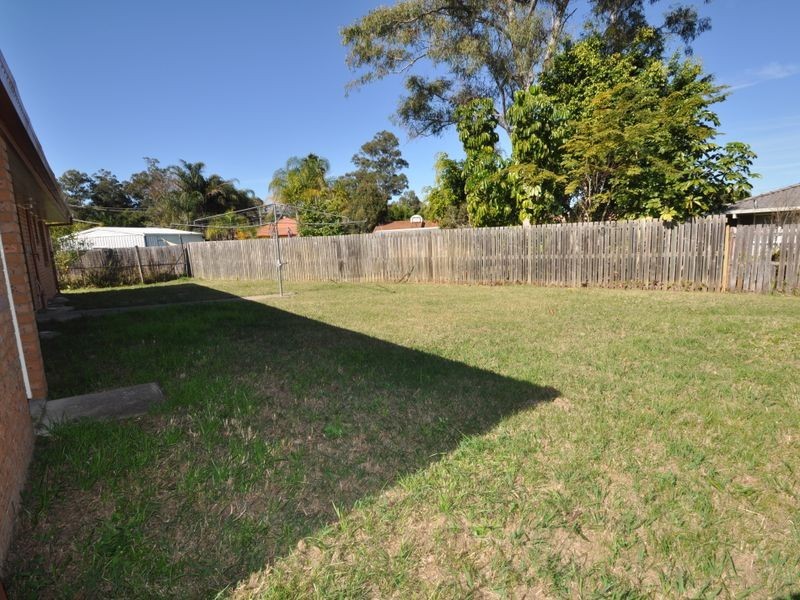 10 Shiraz Court, Kingston QLD 4114