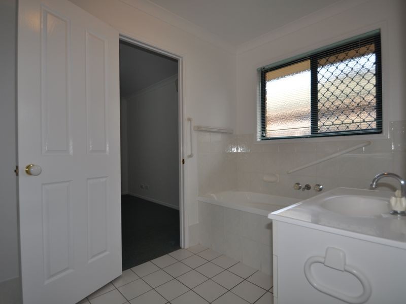 9 Liao Court, Crestmead QLD 4132