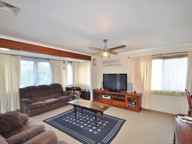 7 Dol Street, Woodridge QLD 4114