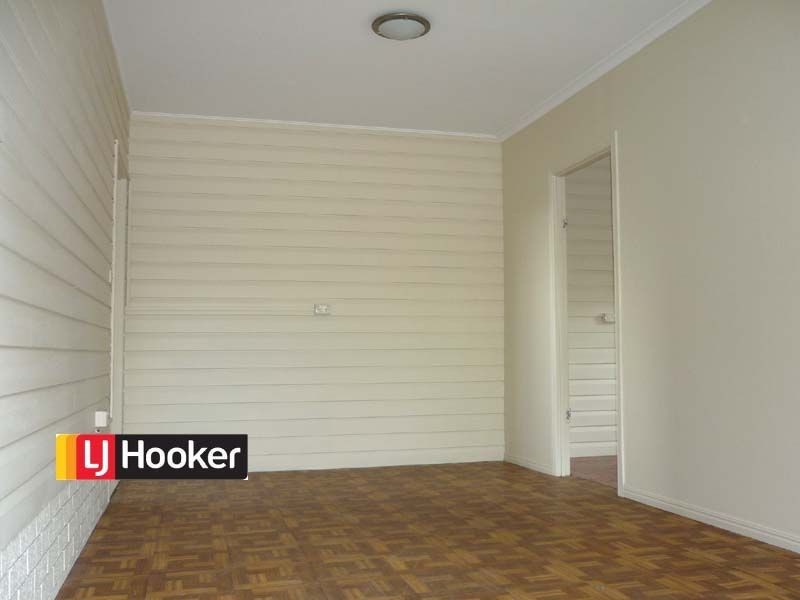 2a Welbeck Street, Logan Central QLD 4114