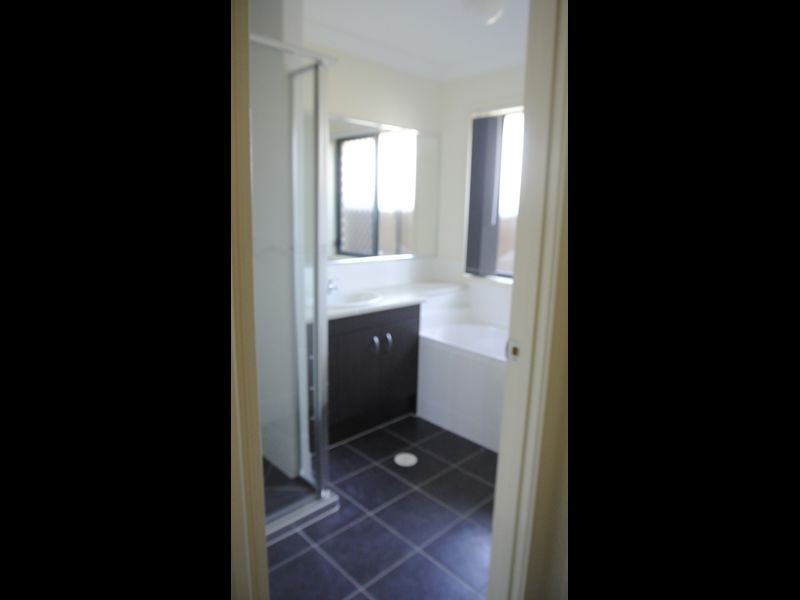 64 Cobblestone Avenue, Logan Reserve QLD 4133