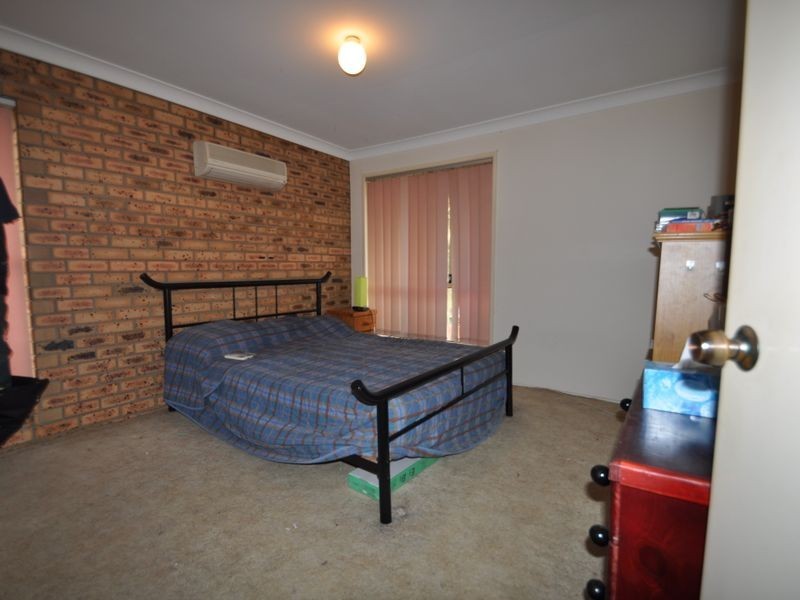 4/38 Charles Avenue, Logan Central QLD 4114