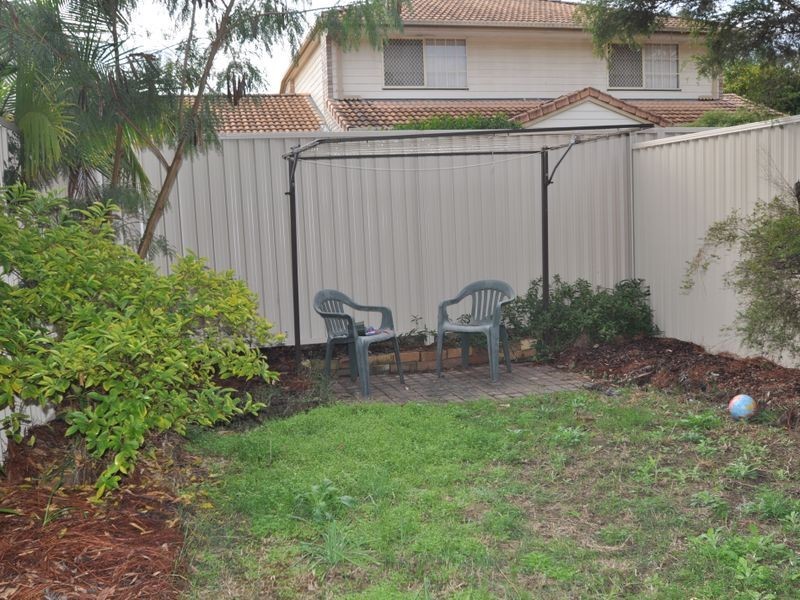 4/38 Charles Avenue, Logan Central QLD 4114