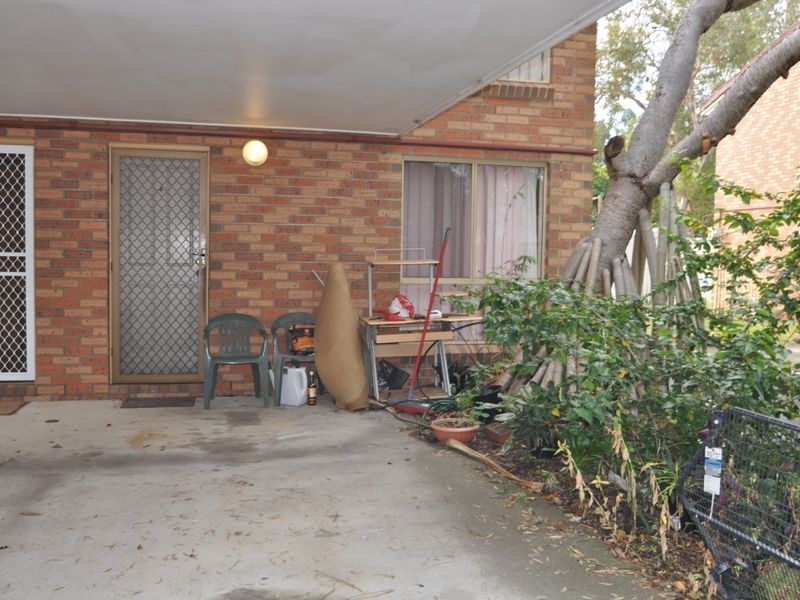 4/38 Charles Avenue, Logan Central QLD 4114