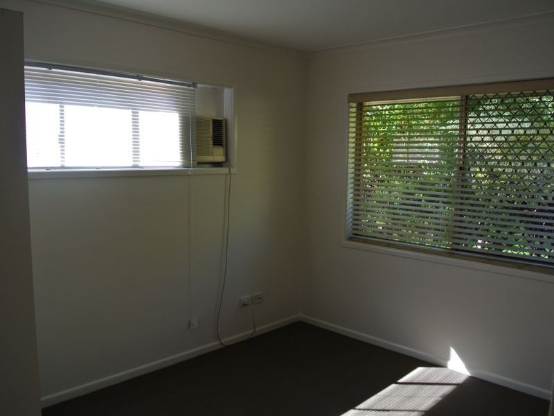 8 Gidgee Street, Kingston QLD 4114