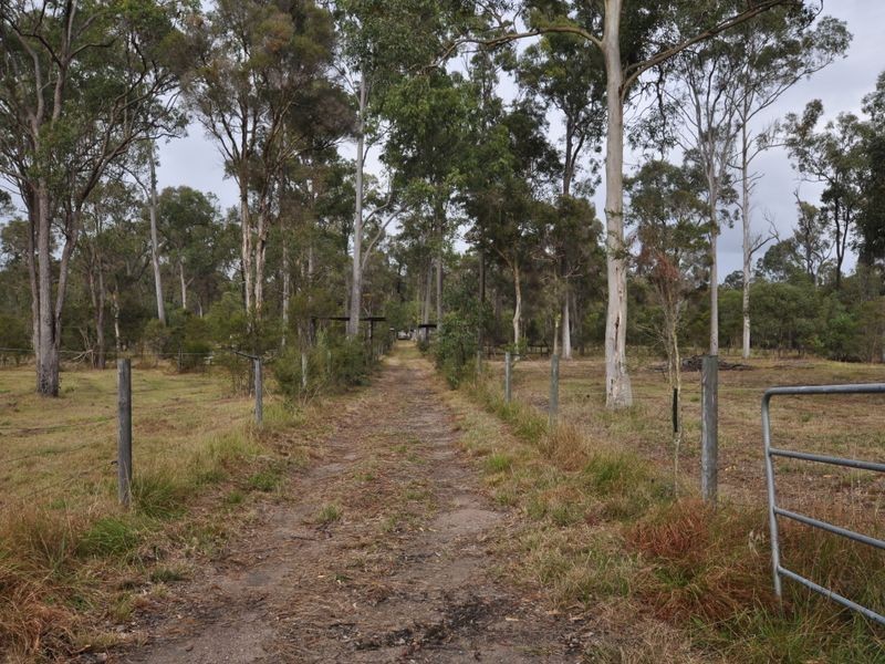 52 Coplick Crescent, Buccan QLD 4207