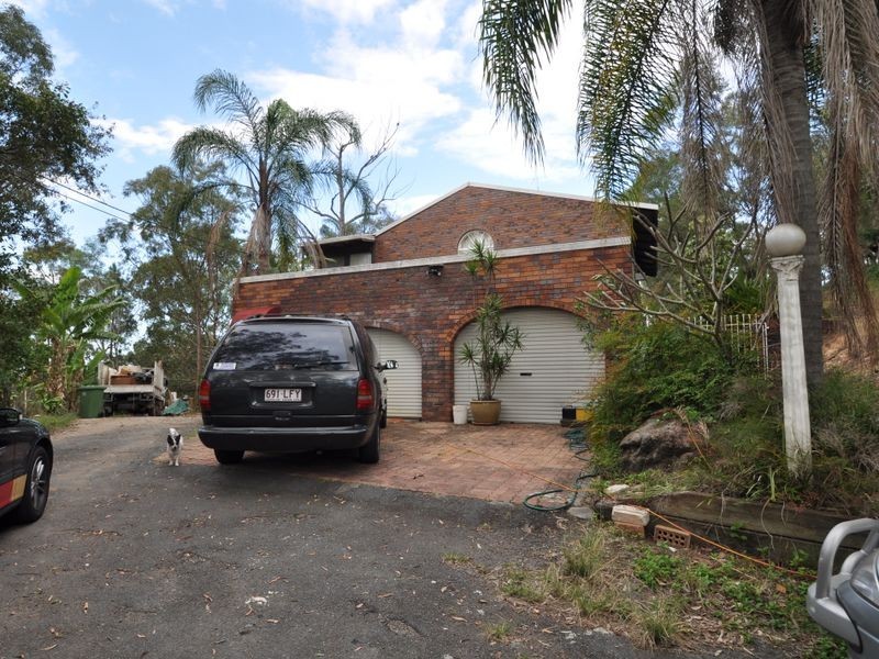 192 Dennis Road, Springwood QLD 4127