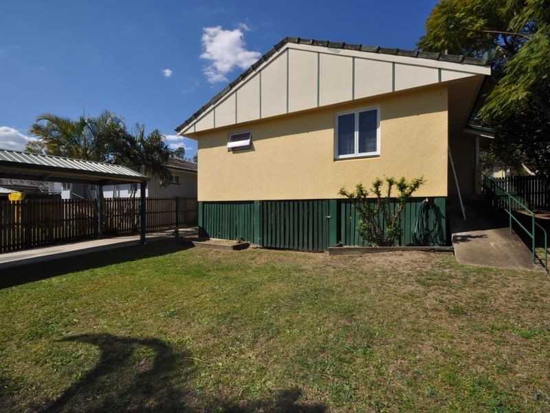 4 Kalbun Street, Woodridge QLD 4114