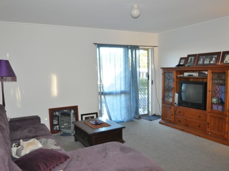 10 Carcoola Street, Kingston QLD 4114