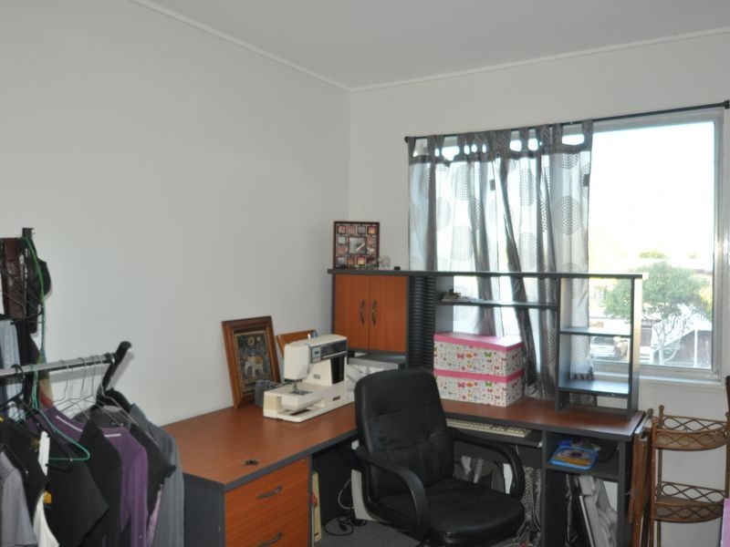 10 Carcoola Street, Kingston QLD 4114