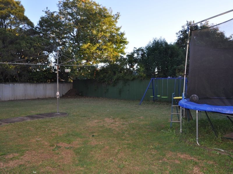 10 Carcoola Street, Kingston QLD 4114