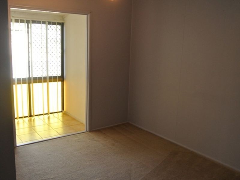 13 Laughlin Street, Kingston QLD 4114