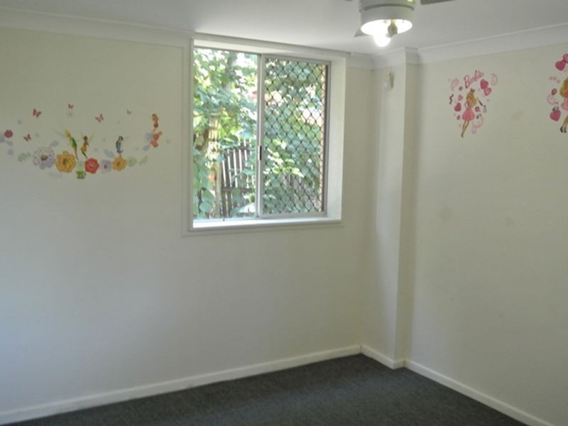 13 Laughlin Street, Kingston QLD 4114