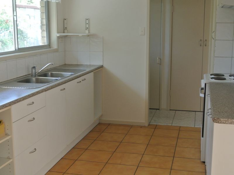 52 Laughlin Street, Kingston QLD 4114