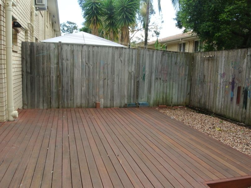 10/9-11 Damalis Street, Woodridge QLD 4114