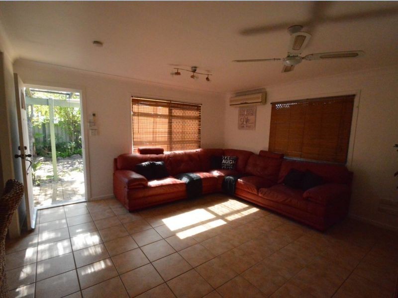 10 Acacia Road, Woodridge QLD 4114