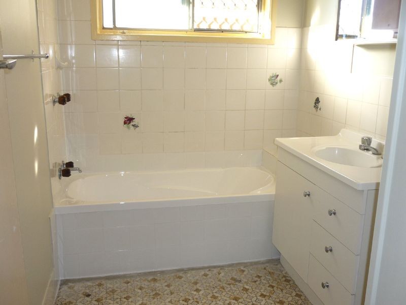 6 Walter Street, Logan Central QLD 4114