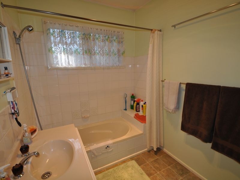 1B Alexander Street, Woodridge QLD 4114