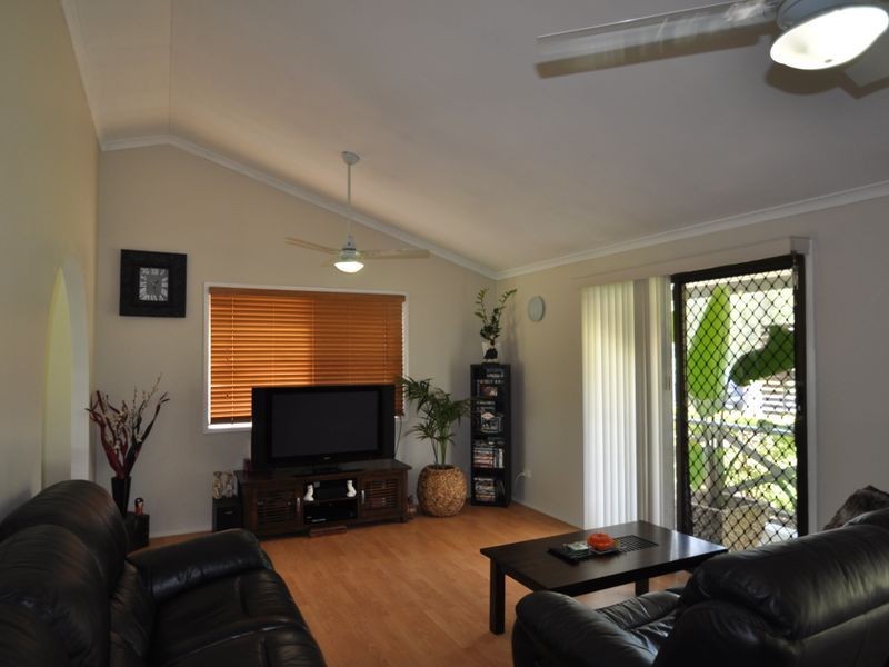 10 Sylvia Street, Loganlea QLD 4131