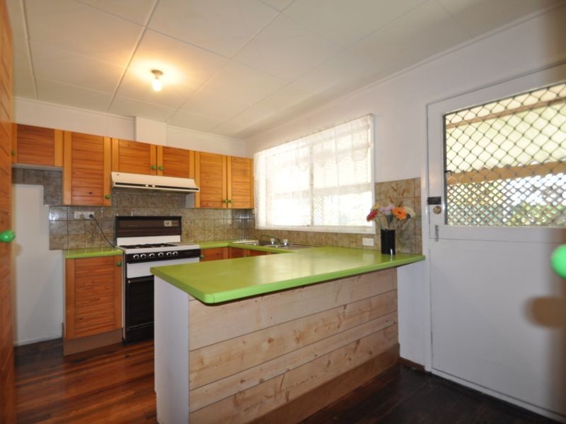 16 Dorothy Street, Woodridge QLD 4114