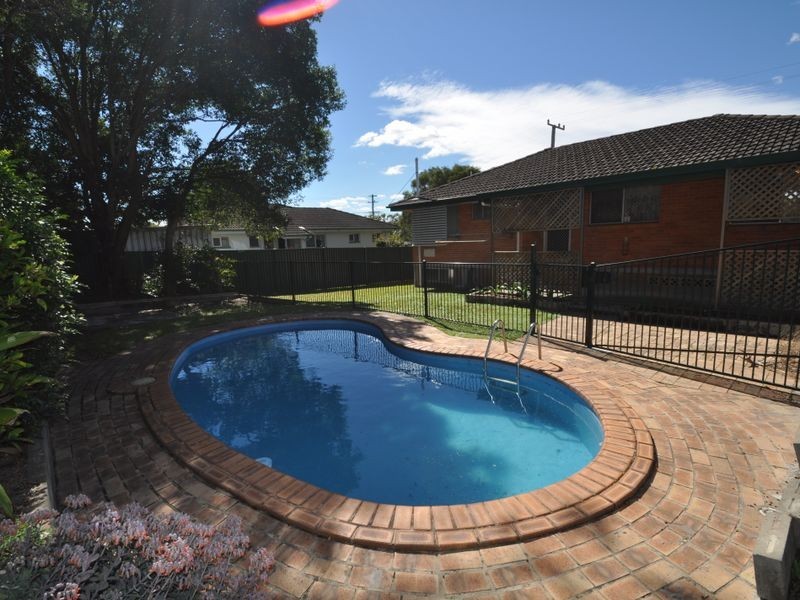 16 Dorothy Street, Woodridge QLD 4114