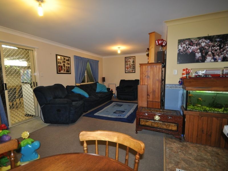 16 Geaney Boulevarde, Crestmead QLD 4132
