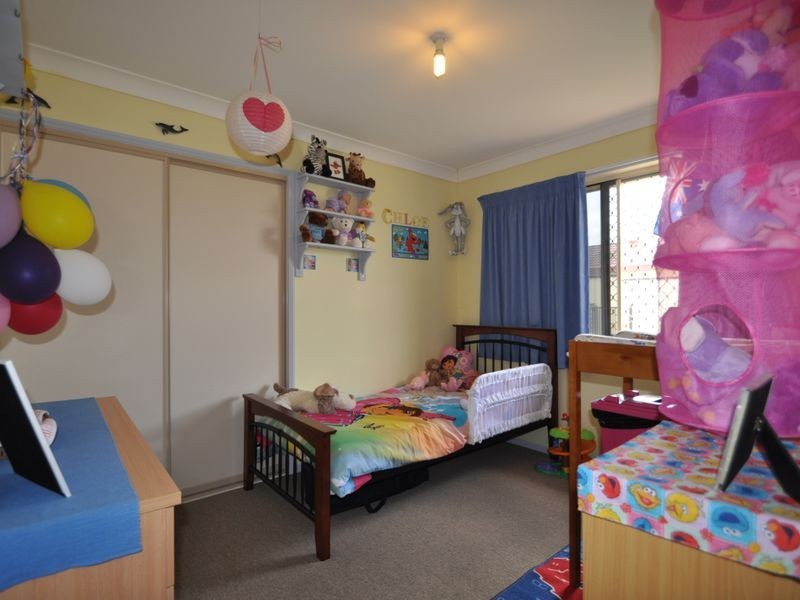 16 Geaney Boulevarde, Crestmead QLD 4132