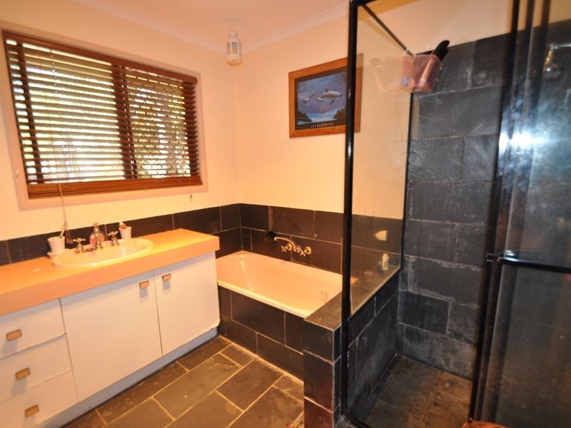 33 First Avenue, Marsden QLD 4132