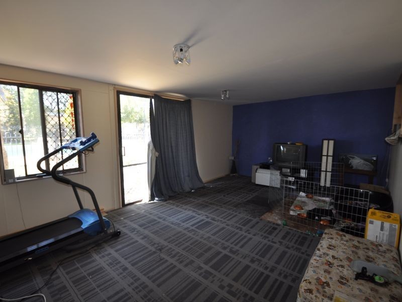 33 First Avenue, Marsden QLD 4132