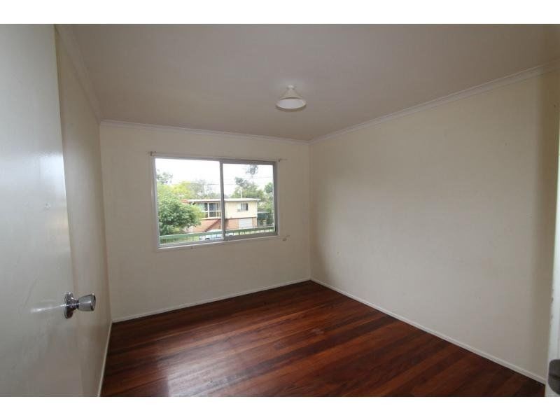 8 Edith Street, Kingston QLD 4114