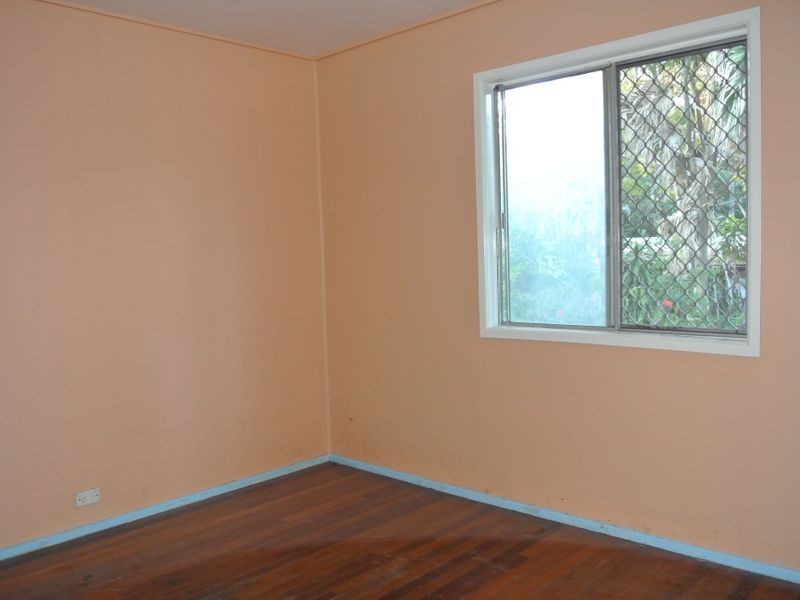 4 Willow Street, Woodridge QLD 4114