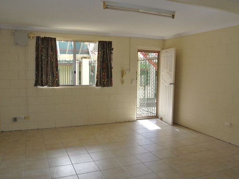 12/12 Defiance Road, Logan Central QLD 4114