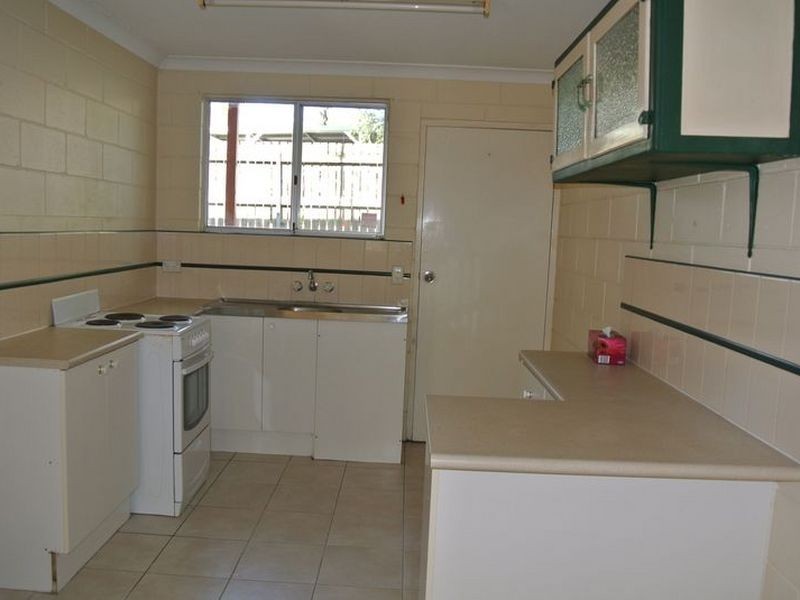 12/12 Defiance Road, Logan Central QLD 4114