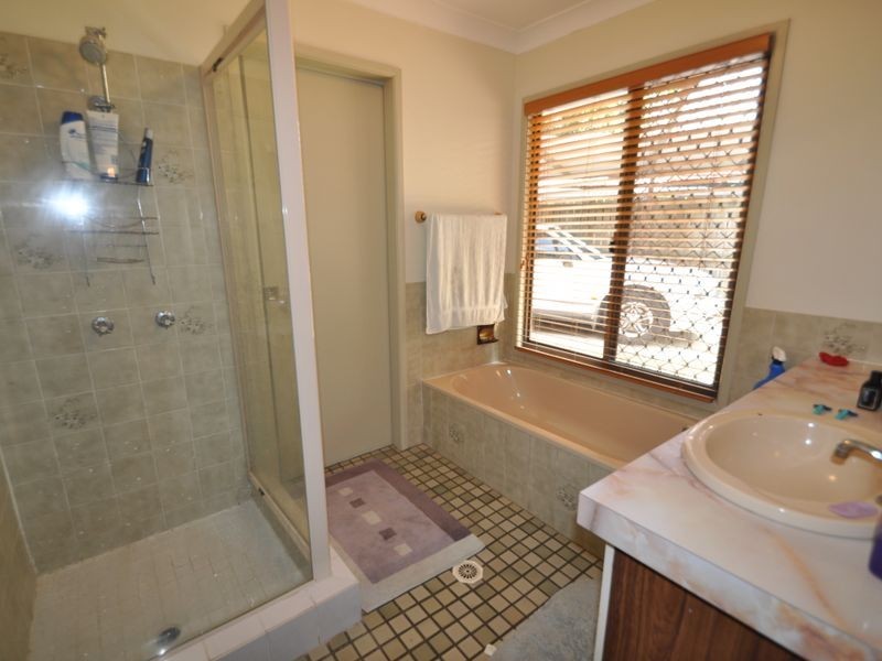 33 Stewart Street, Marsden QLD 4132