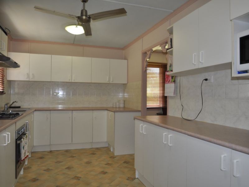 38 Jacaranda Avenue, Logan Central QLD 4114