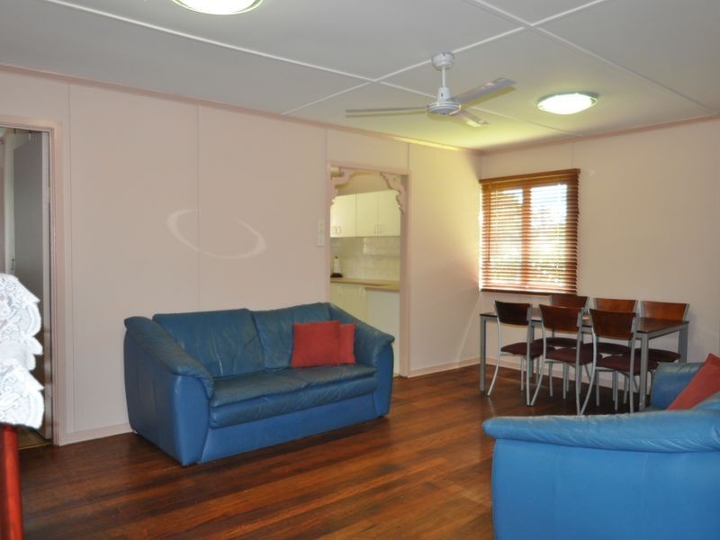 38 Jacaranda Avenue, Logan Central QLD 4114