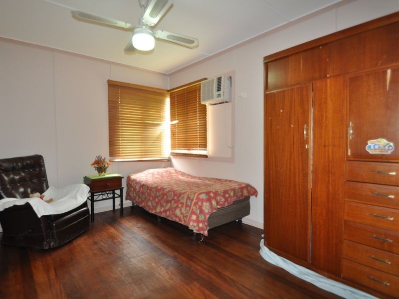 38 Jacaranda Avenue, Logan Central QLD 4114