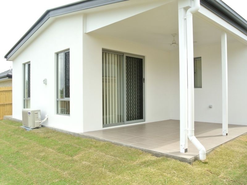 13B Sams Way, Marsden QLD 4132
